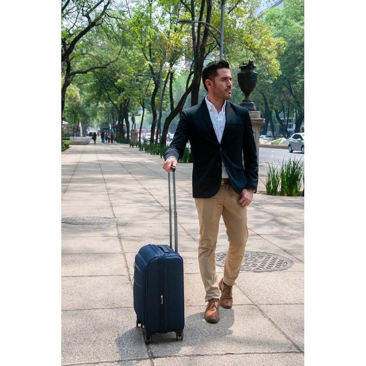 Maleta Skypeak Pure Suave Con Candado Tsa 20 Pulgadas