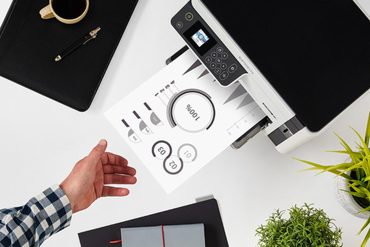 Impresora multifunción Epson EcoTank M2120 con wifi blanca