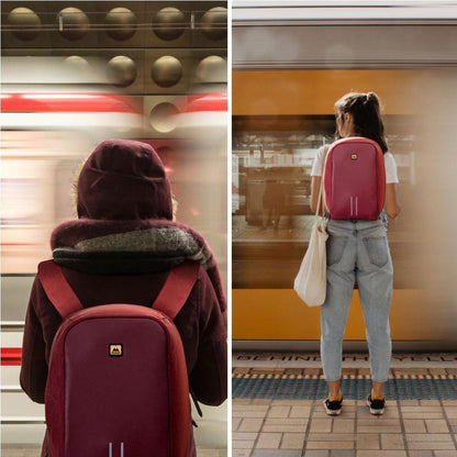 Mochila Backpack Skypeak Antirrobo Roja de 15,6" con funda repelente al agua y puerto USB de carga.